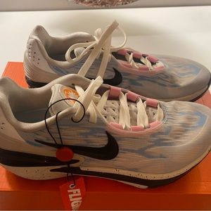 Brand new - never been worn Nike Air Zoom G.T. Cut 2